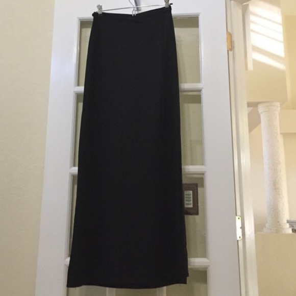 Banana Republic Dresses & Skirts - Maxi wrap skirt by Banana Republic Banana Republic Dresses & Skirts - Maxi wrap skirt by Banana Republic